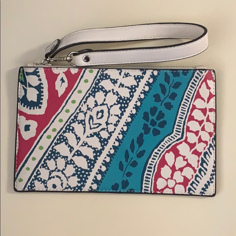 Echo multi-colored wristlet
